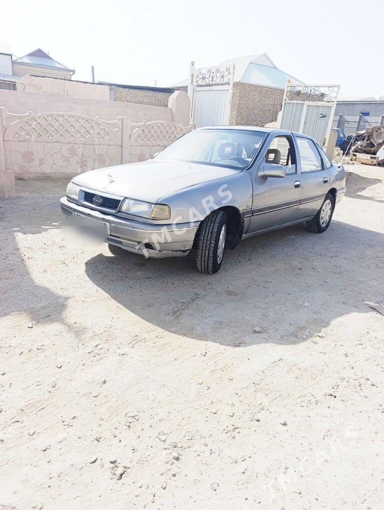 Opel Vectra 1988 - 16 000 TMT - Мары - img 2