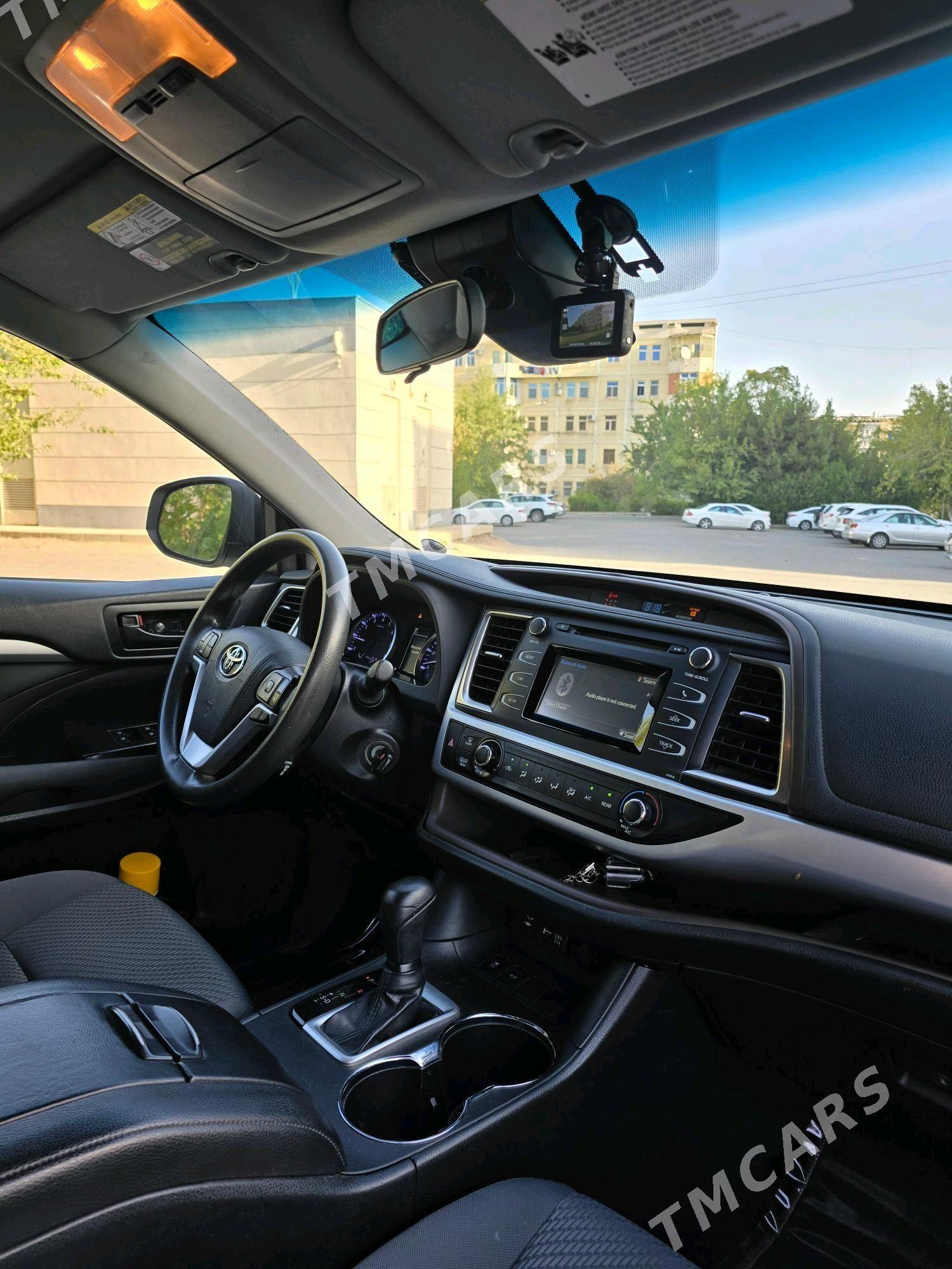 Toyota Highlander 2019 - 400 000 TMT - Aşgabat - img 6