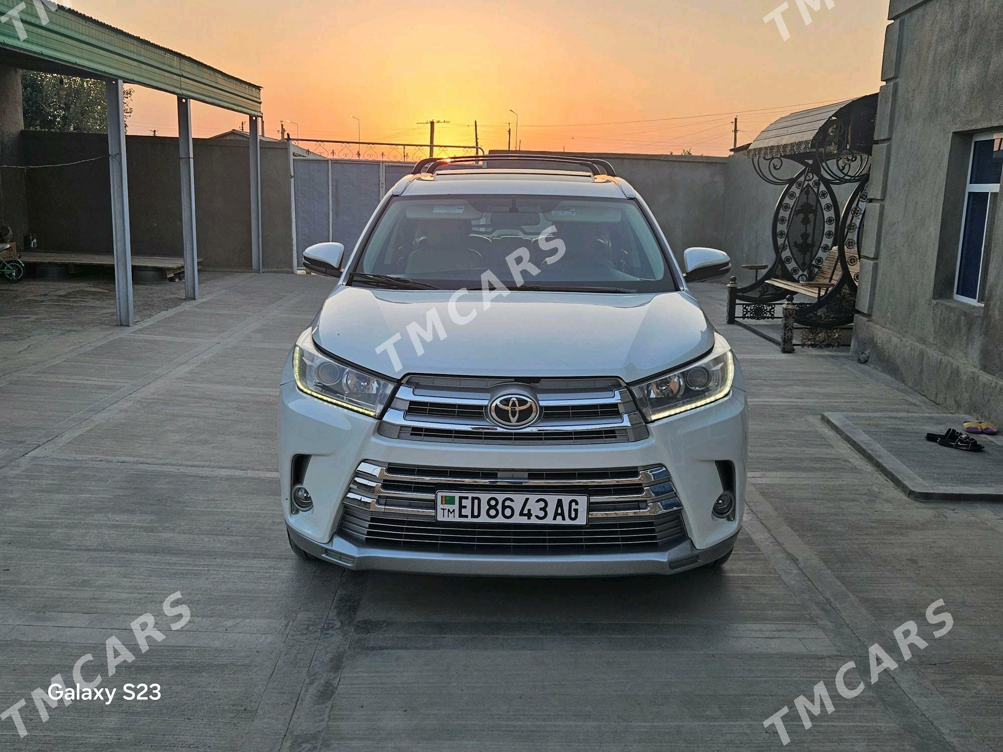 Toyota Highlander 2016 - 400 000 TMT - Aşgabat - img 2
