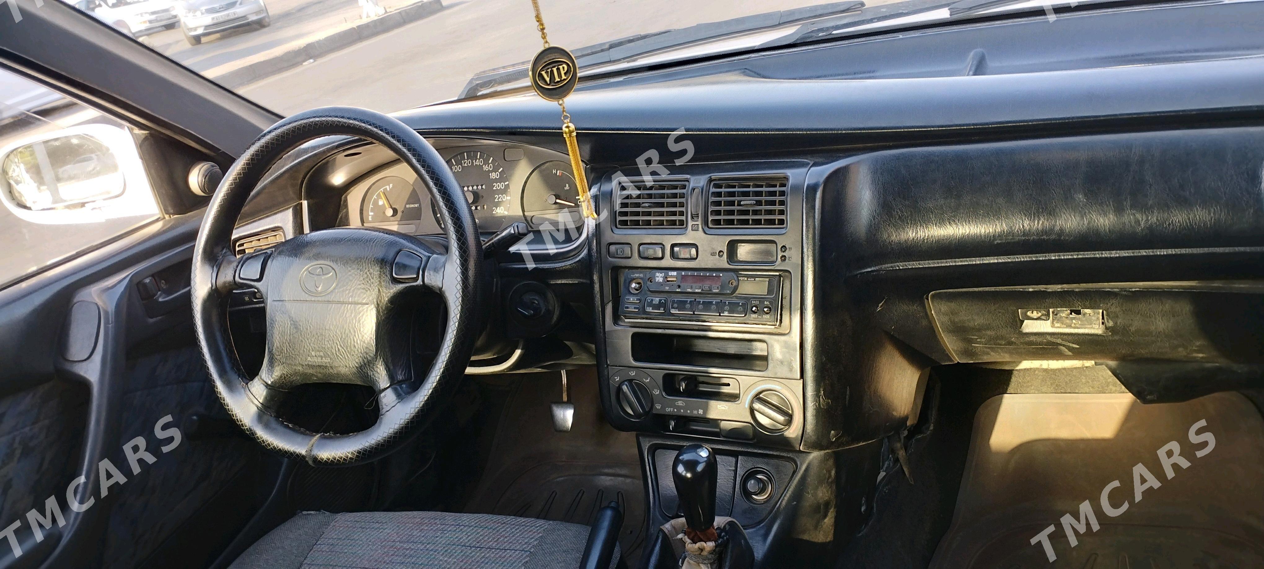 Toyota Carina 1994 - 65 000 TMT - Туркменабат - img 3