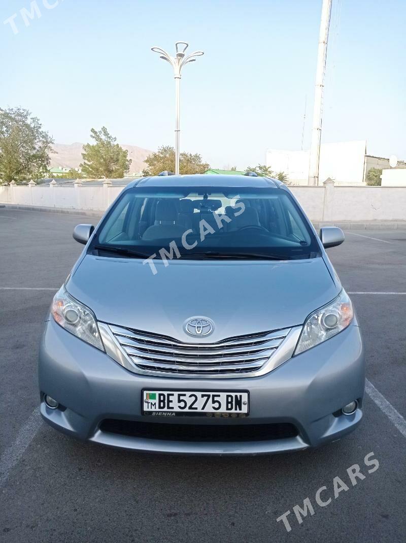 Toyota Sienna 2016 - 350 000 TMT - Балканабат - img 4