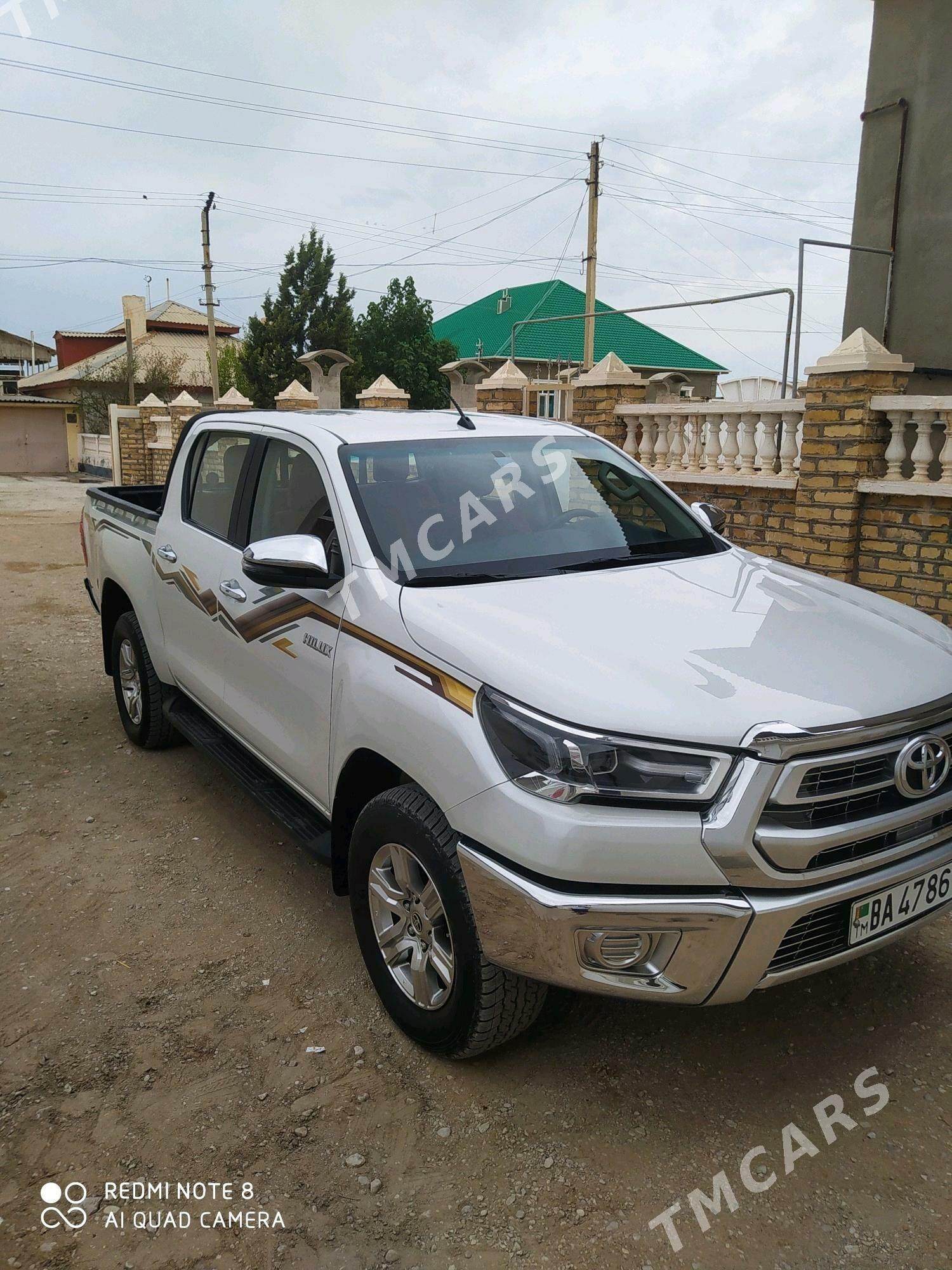 Toyota Hilux 2024 - 600 000 TMT - Балканабат - img 4