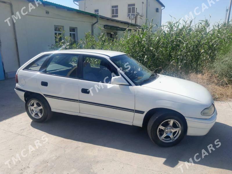Opel Astra 1992 - 36 000 TMT - Дашогуз - img 3