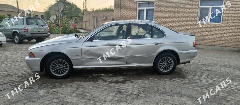 BMW E39 2002 - 42 000 TMT - Mary - img 5