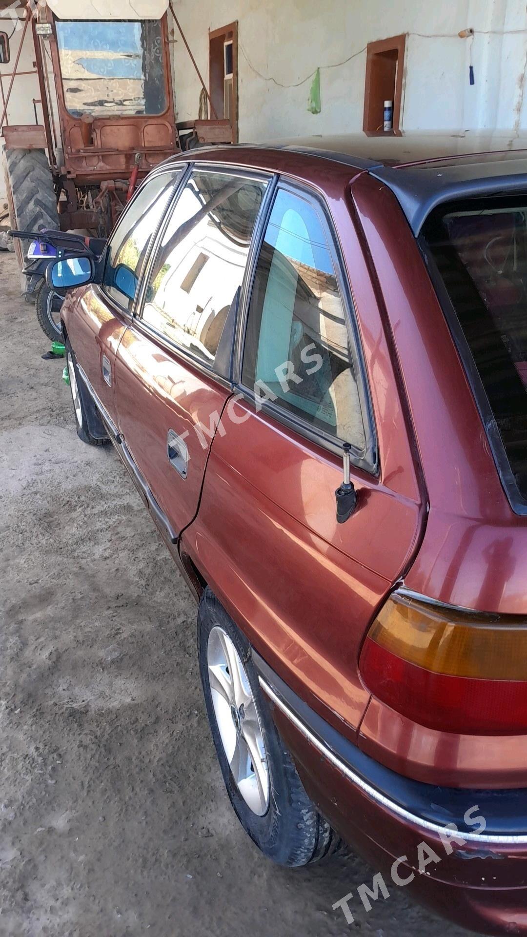 Opel Astra 1995 - 40 000 TMT - Акдепе - img 2