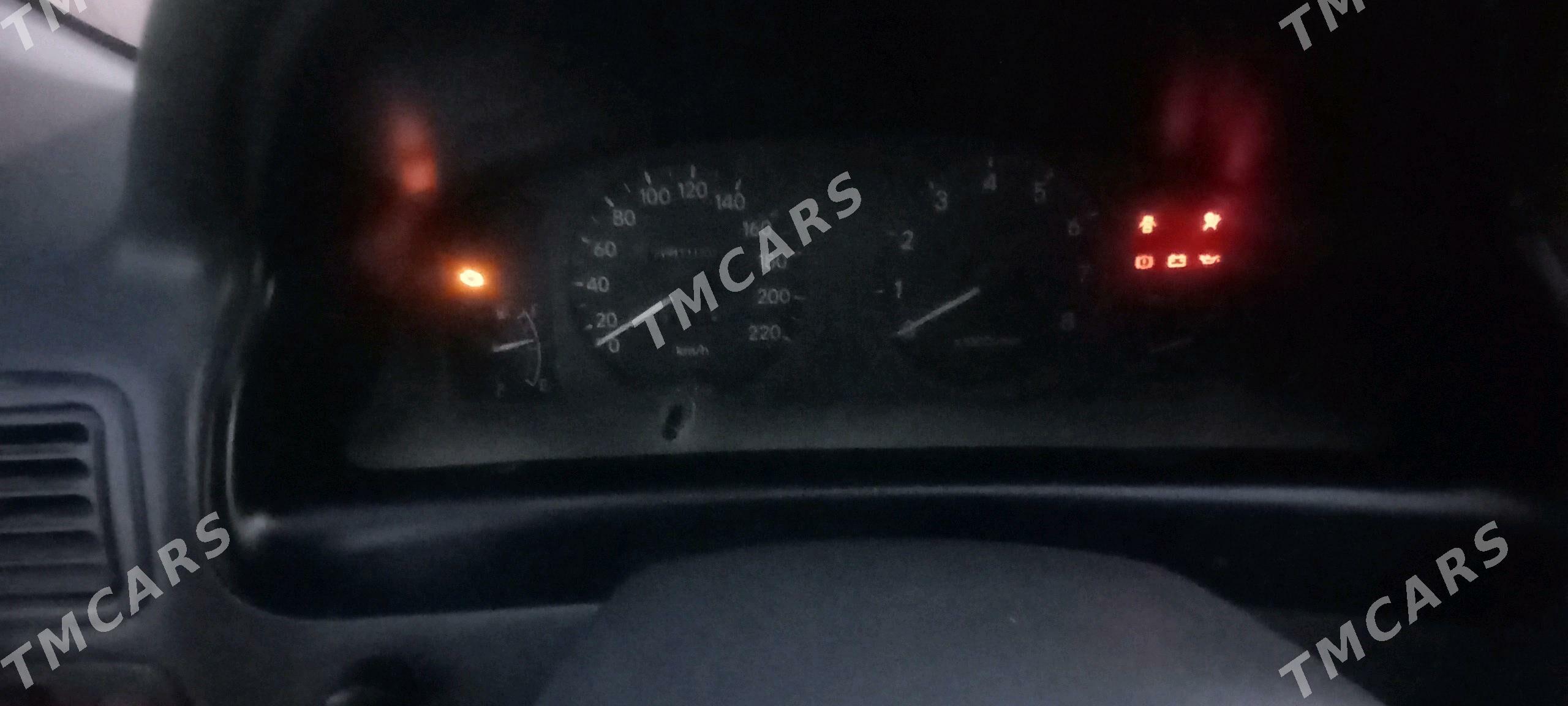 Toyota Corolla 2000 - 70 000 TMT - Gyzylarbat - img 2
