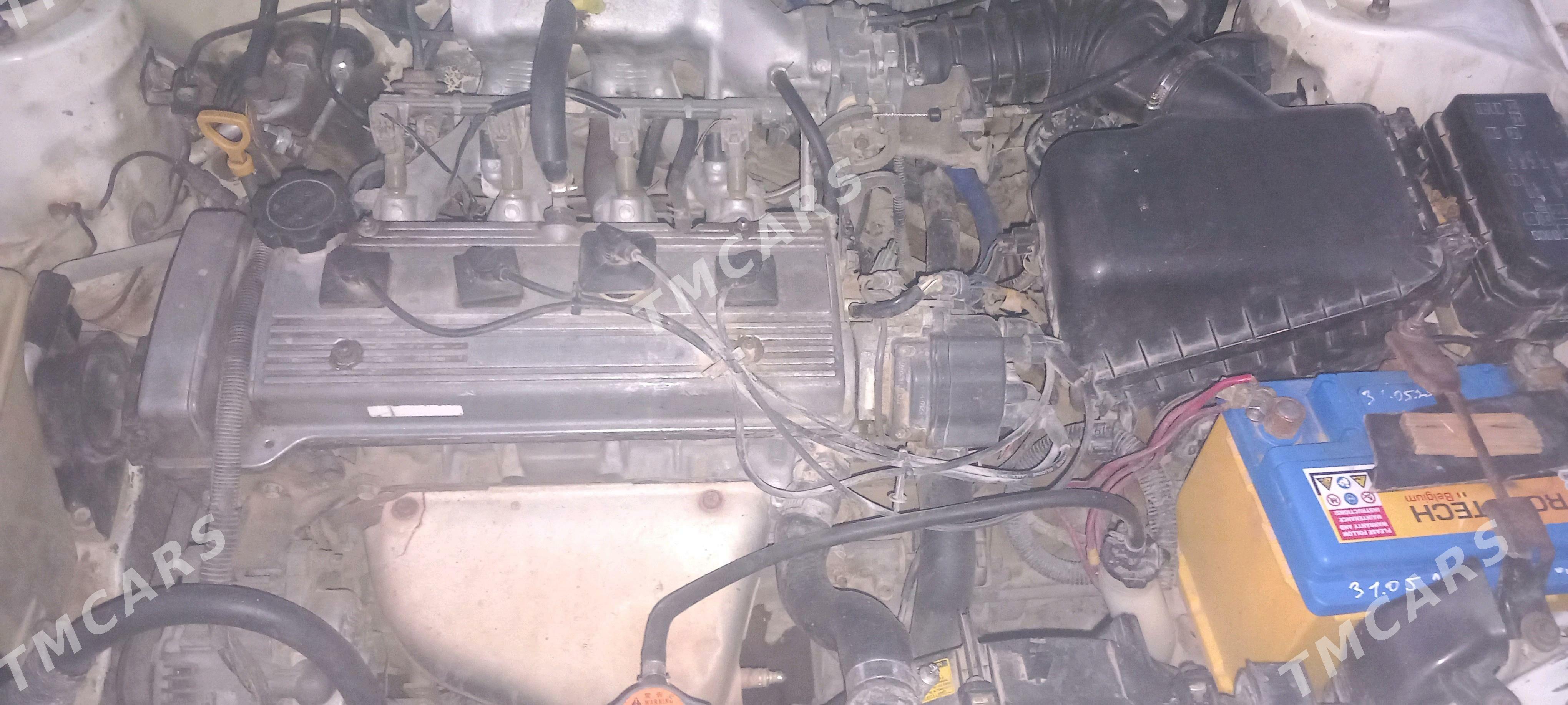 Toyota Corolla 2000 - 70 000 TMT - Gyzylarbat - img 5