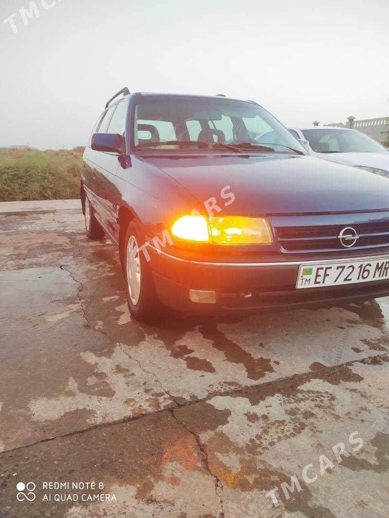 Opel Astra 1991 - 37 000 TMT - Мары - img 9