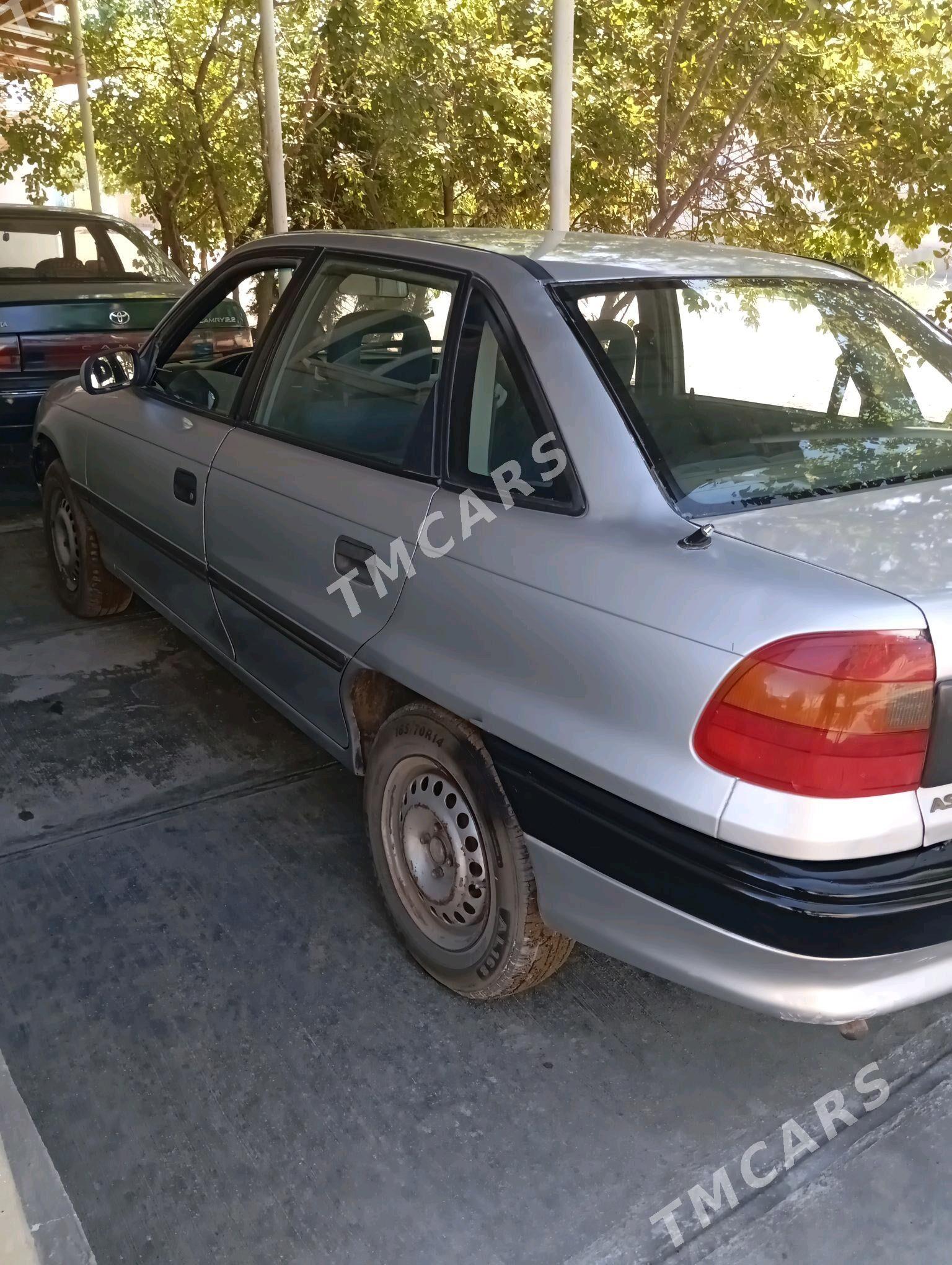 Opel Astra 1996 - 30 000 TMT - Губадаг - img 3