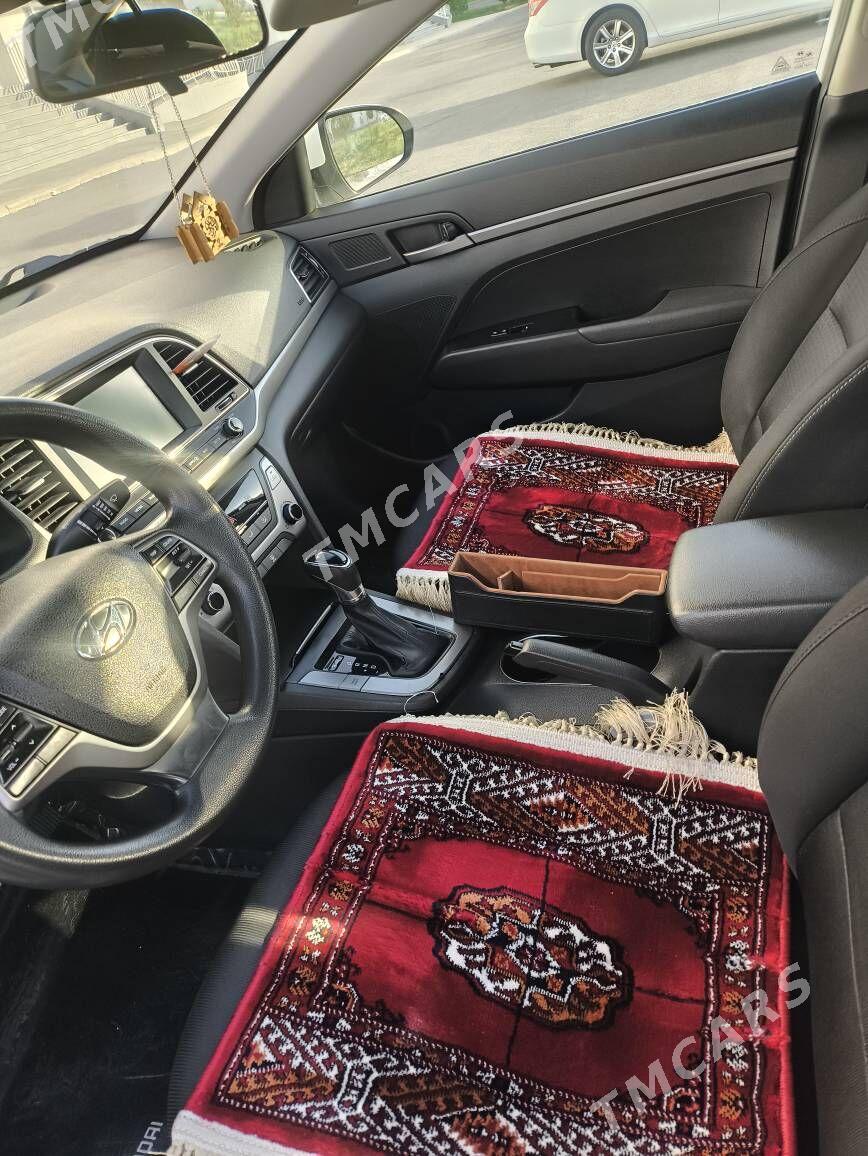 Hyundai Elantra 2018 - 200 000 TMT - Aşgabat - img 7