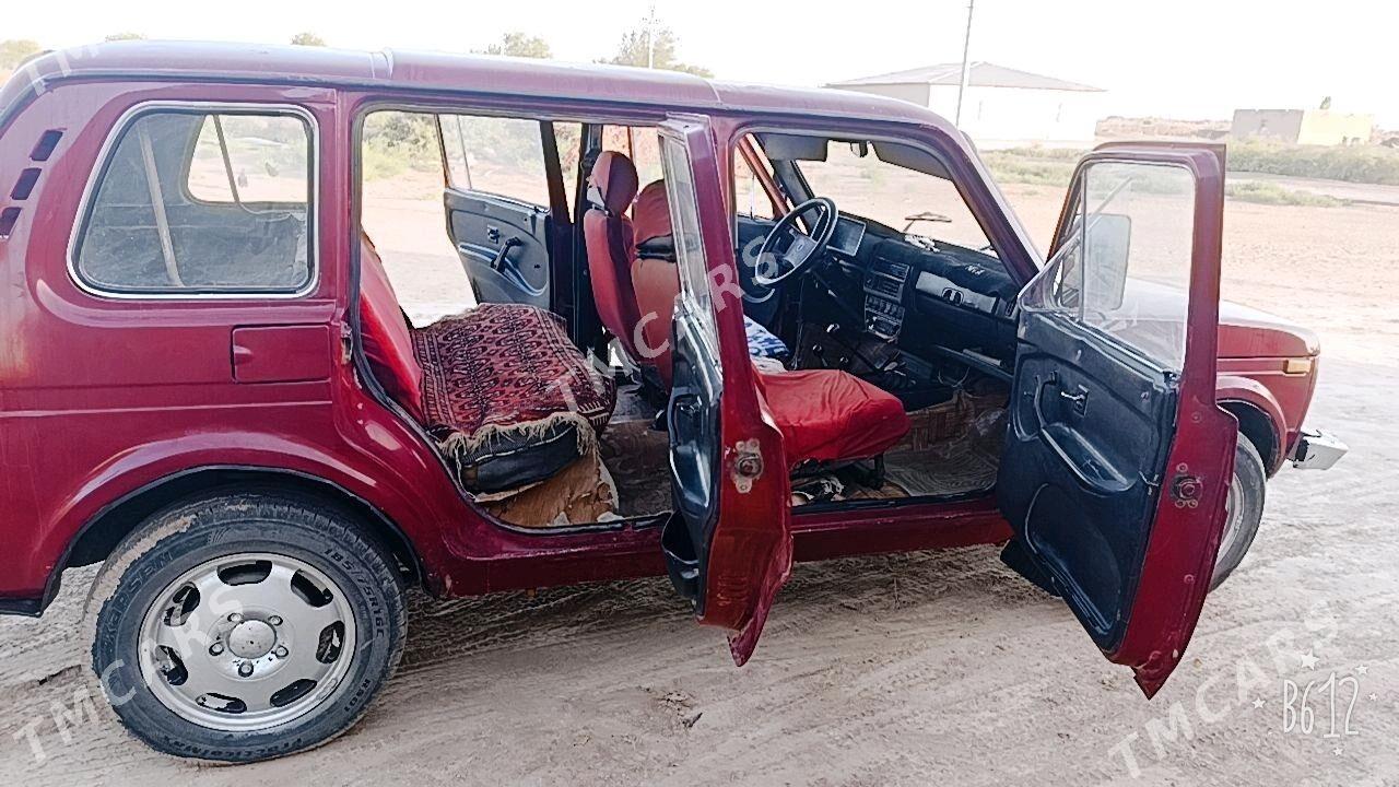 Lada Niva 1998 - 40 000 TMT - етр. Туркменбаши - img 2