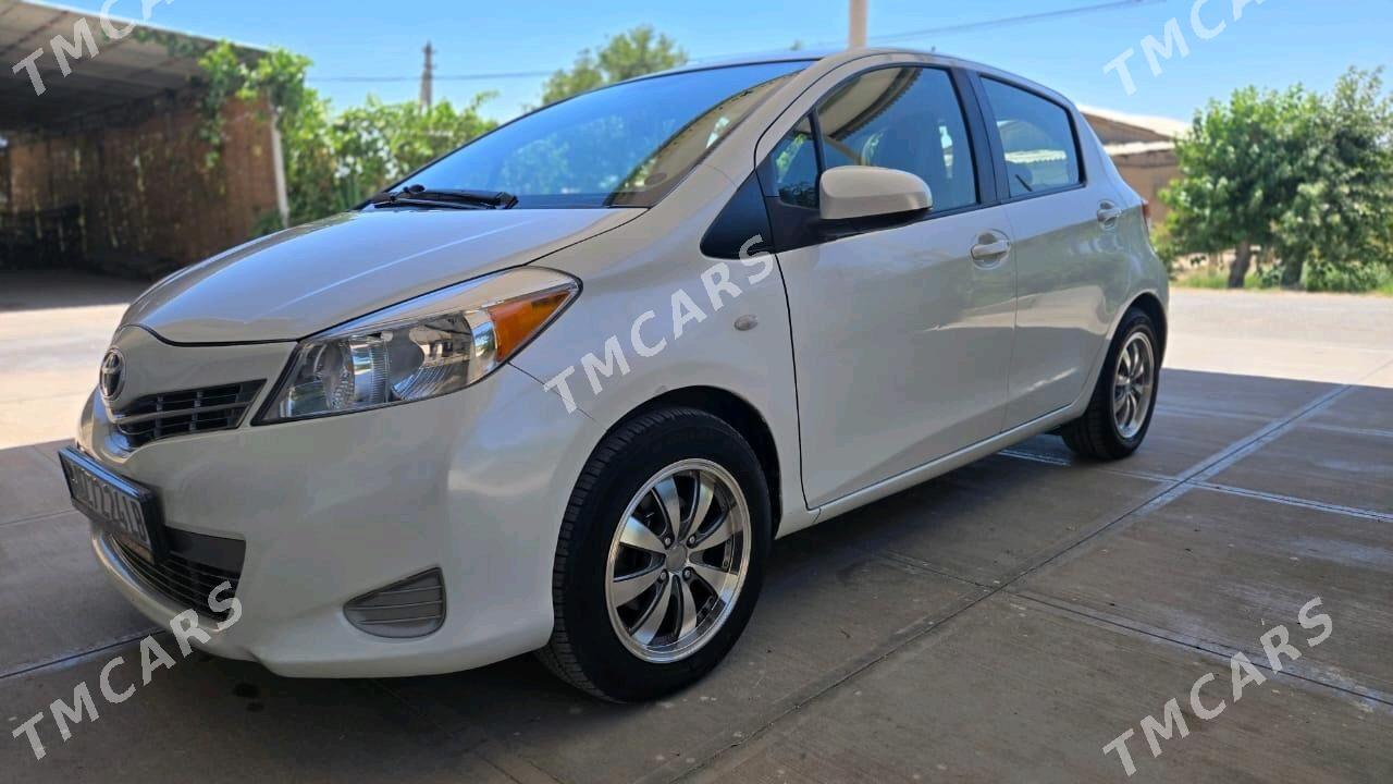 Toyota Yaris 2012 - 155 000 TMT - Türkmenabat - img 3