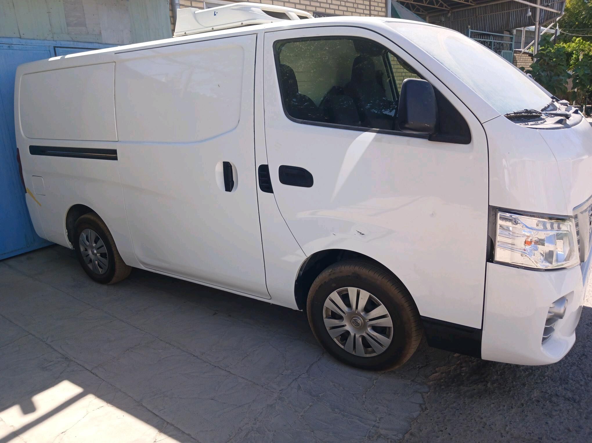 Nissan Urvan 2020 - 360 000 TMT - Mary - img 7