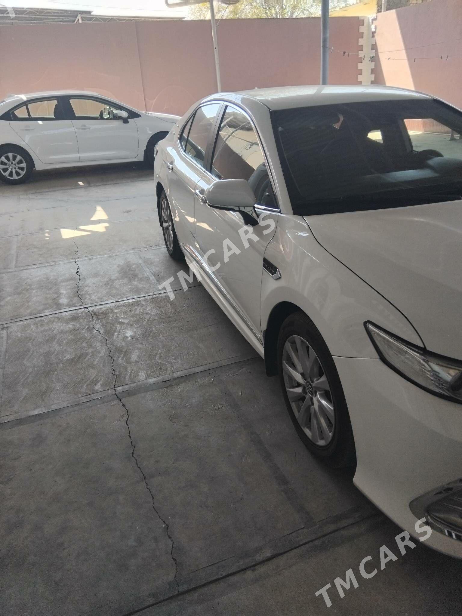 Toyota Camry 2020 - 285 000 TMT - Ашхабад - img 3