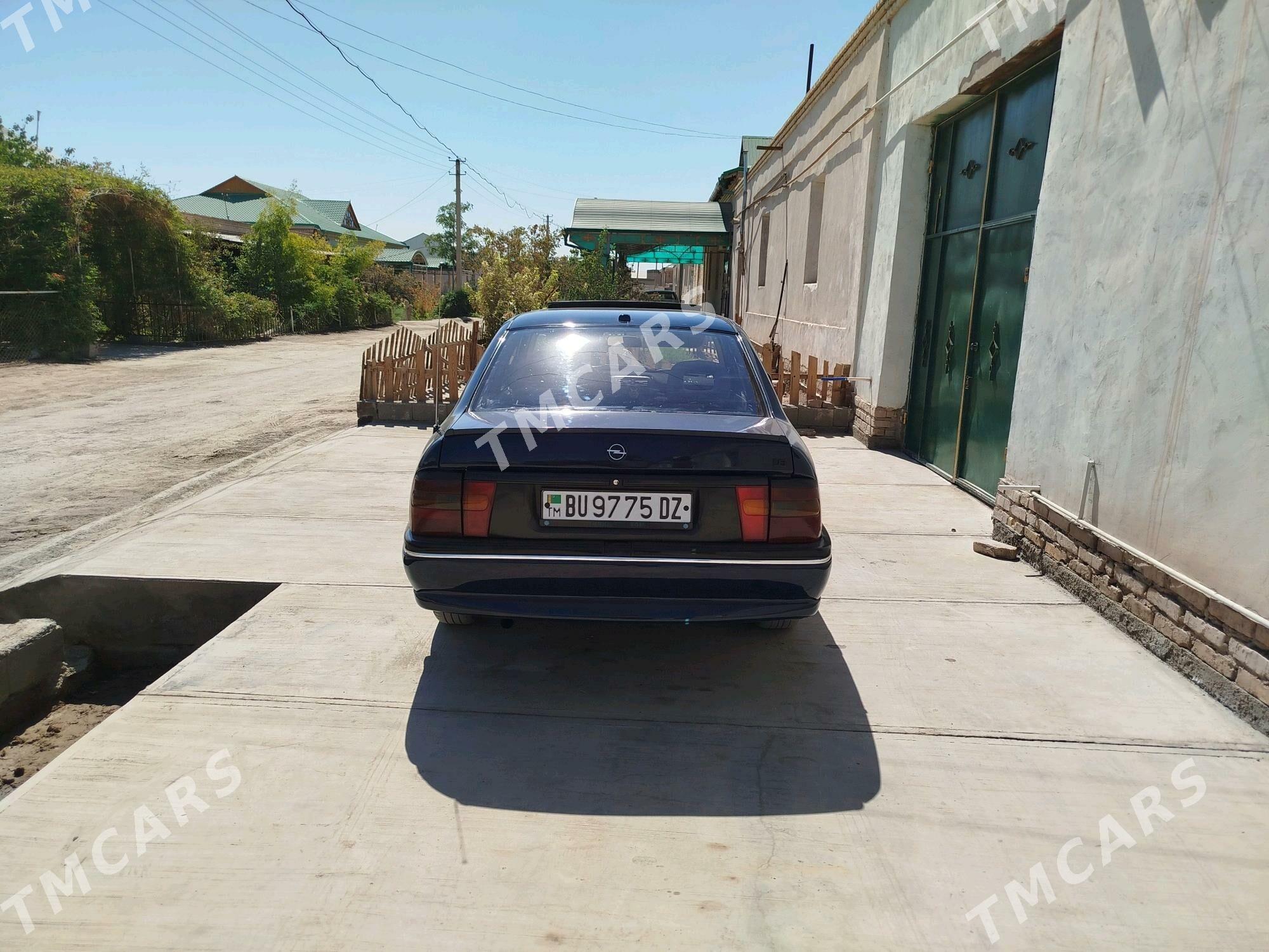 Opel Vectra 1992 - 55 000 TMT - Гурбансолтан Едже - img 3