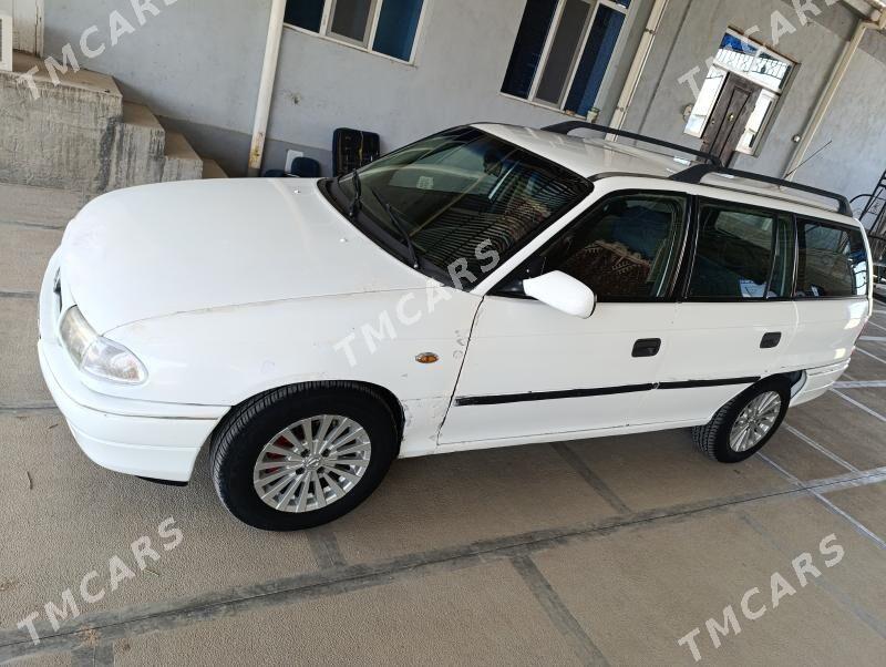 Opel Astra 1995 - 30 000 TMT - Мургап - img 4
