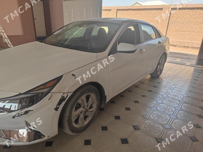 Hyundai Elantra 2021 - 200 000 TMT - Mary - img 3