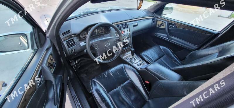 Mercedes-Benz E320 2001 - 165 000 TMT - Çoganly - img 3