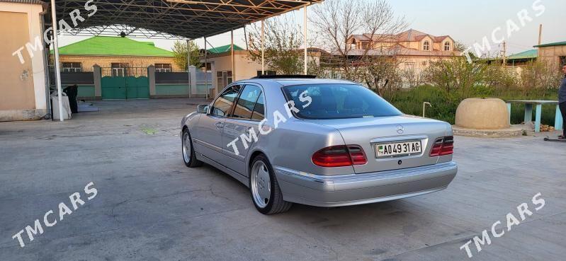 Mercedes-Benz E320 2001 - 165 000 TMT - Çoganly - img 2