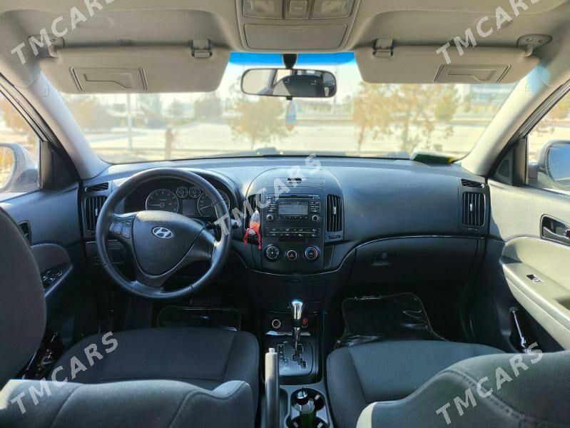 Hyundai I30 2011 - 125 000 TMT - Балканабат - img 4