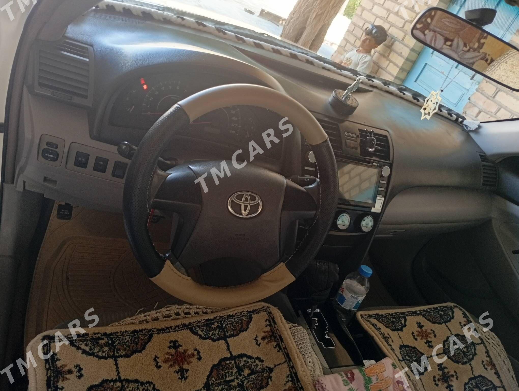 Toyota Camry 2010 - 130 000 TMT - Ёлётен - img 4