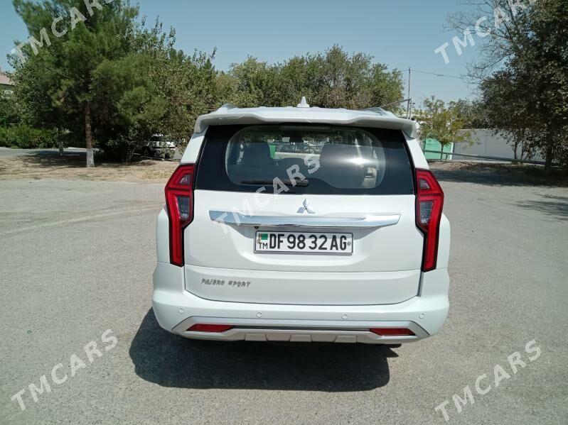 Mitsubishi Pajero 2020 - 432 000 TMT - Хитровка - img 3