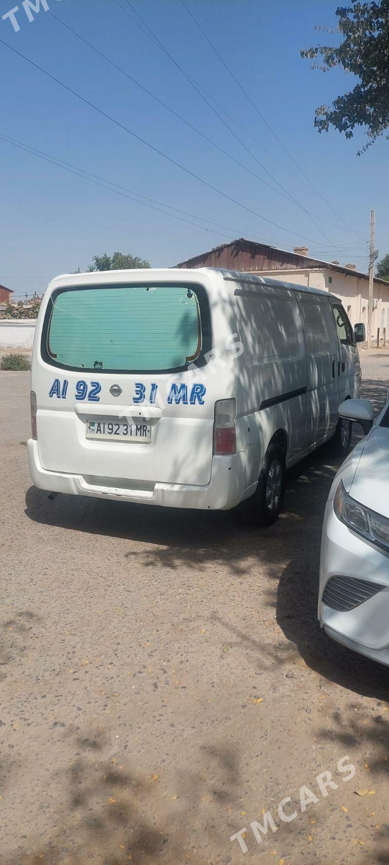 Nissan Urvan 2008 - 150 000 TMT - Байрамали - img 2