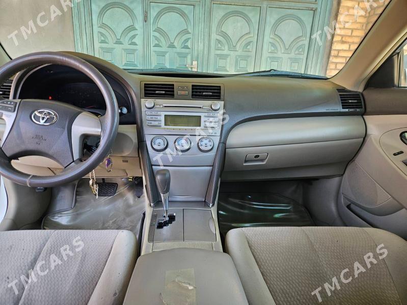 Toyota Camry 2011 - 190 000 TMT - Köneürgenç - img 4