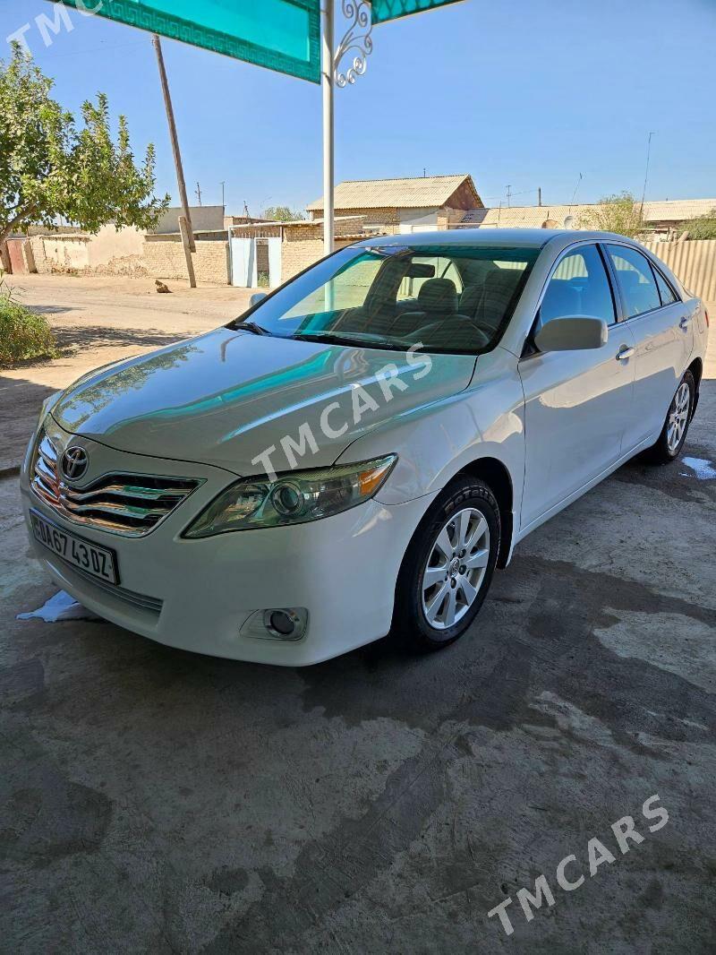 Toyota Camry 2011 - 190 000 TMT - Köneürgenç - img 3