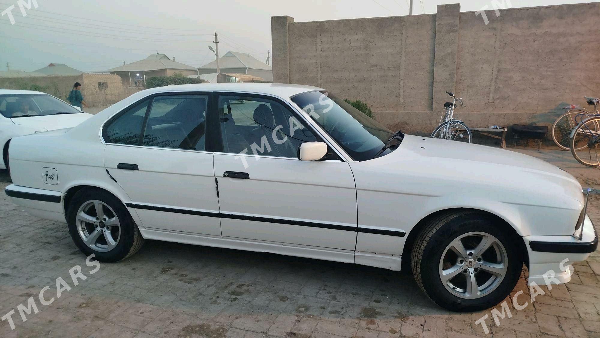 BMW 525 1993 - 75 000 TMT - Мургап - img 3