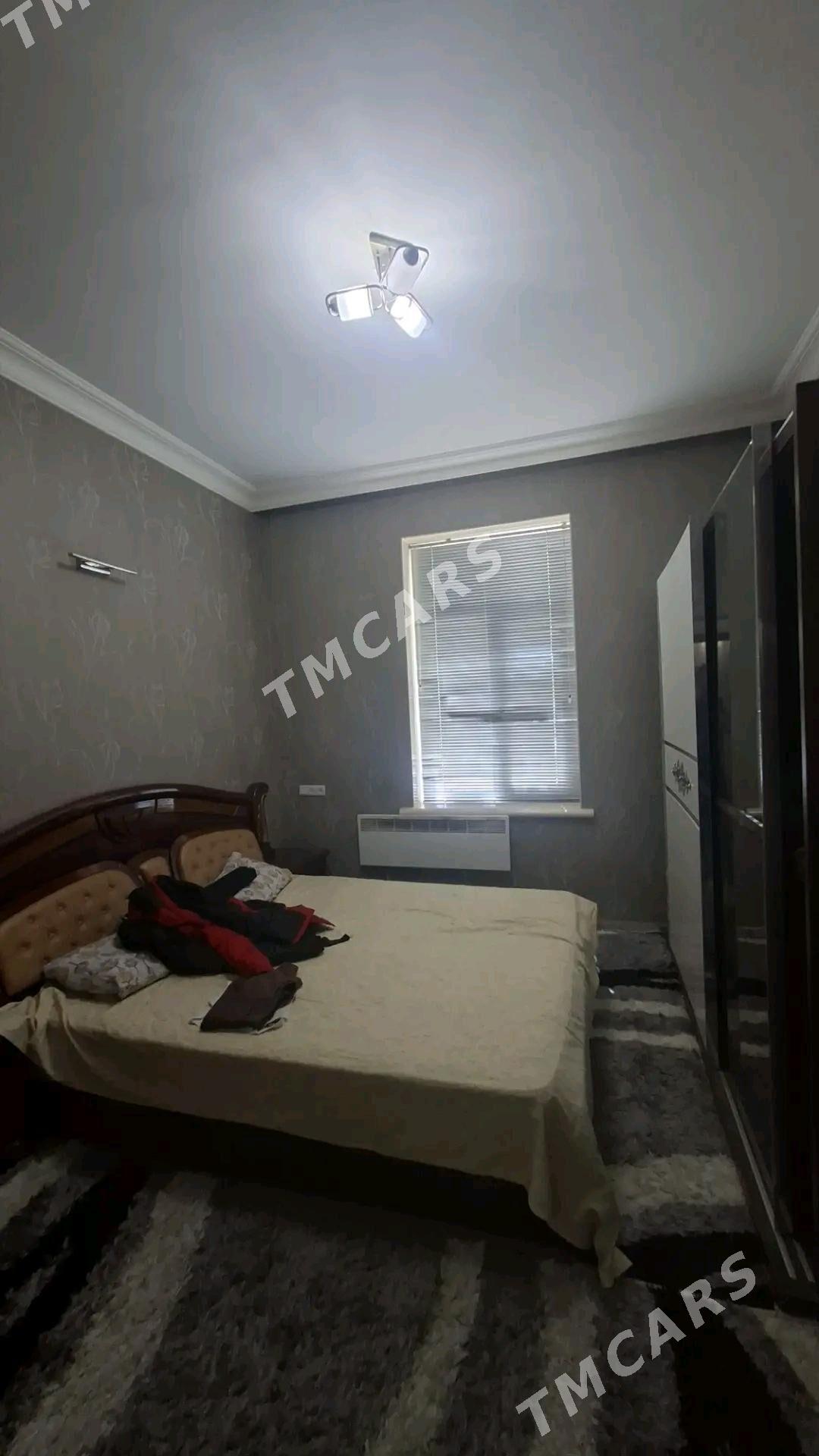 SWOBODA 3 KOMNAT WYSOKI POTOLOK 1 ETAJ - Aşgabat - img 4