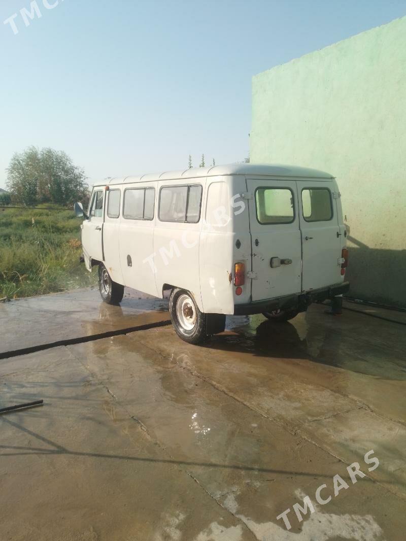 UAZ 2206 2000 - 40 000 TMT - Мургап - img 2
