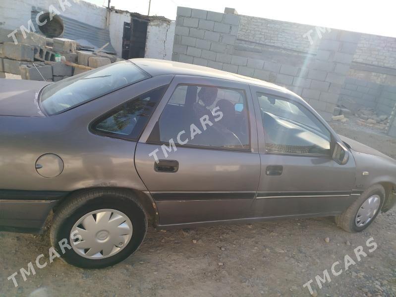 Opel Vectra 1990 - 30 000 TMT - Gyzylarbat - img 3
