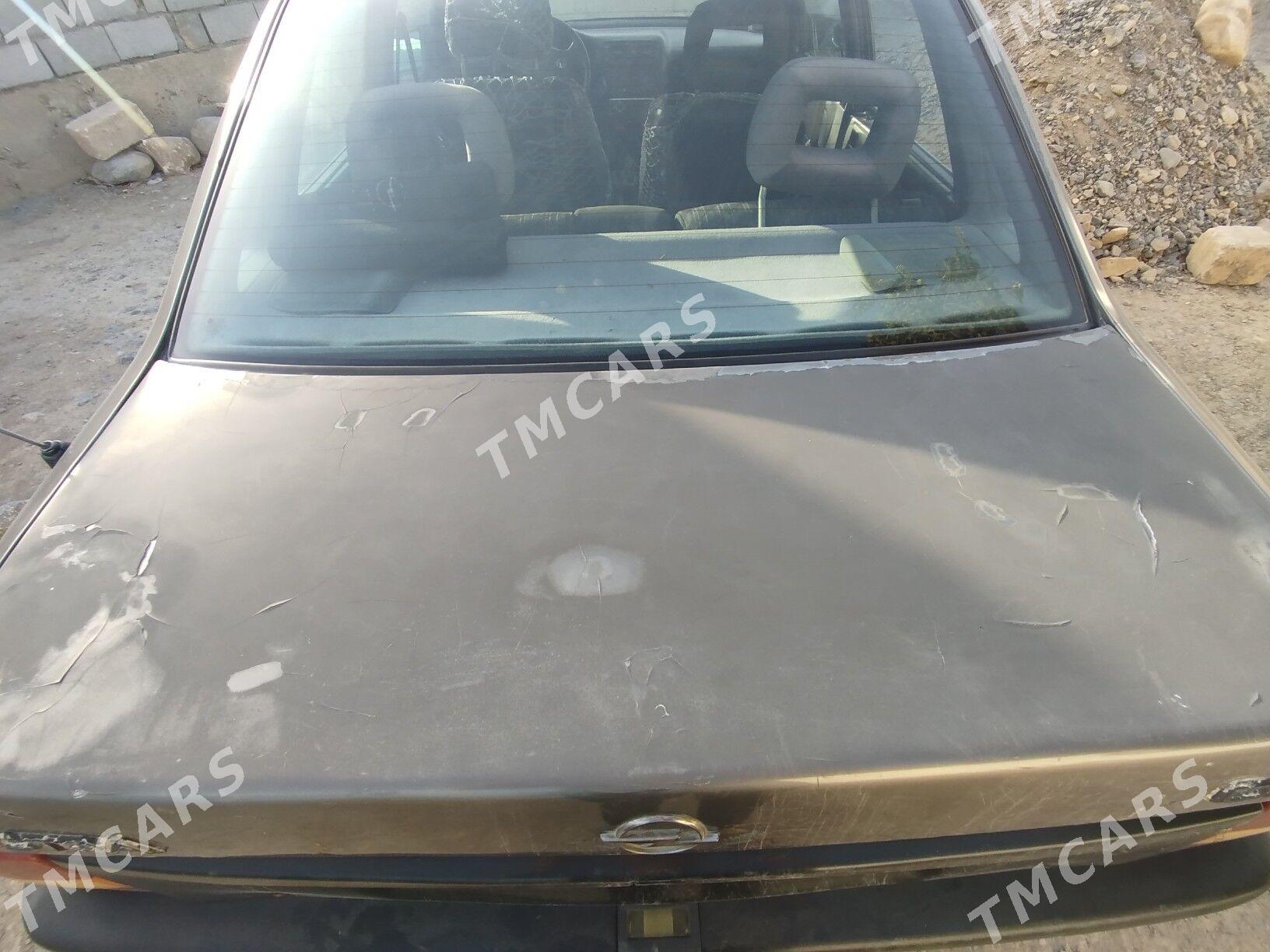 Opel Vectra 1990 - 30 000 TMT - Gyzylarbat - img 4