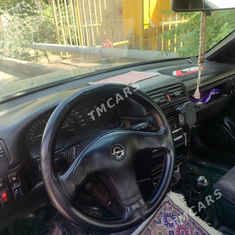 Opel Vectra 1993 - 37 000 TMT - Туркменабат - img 4