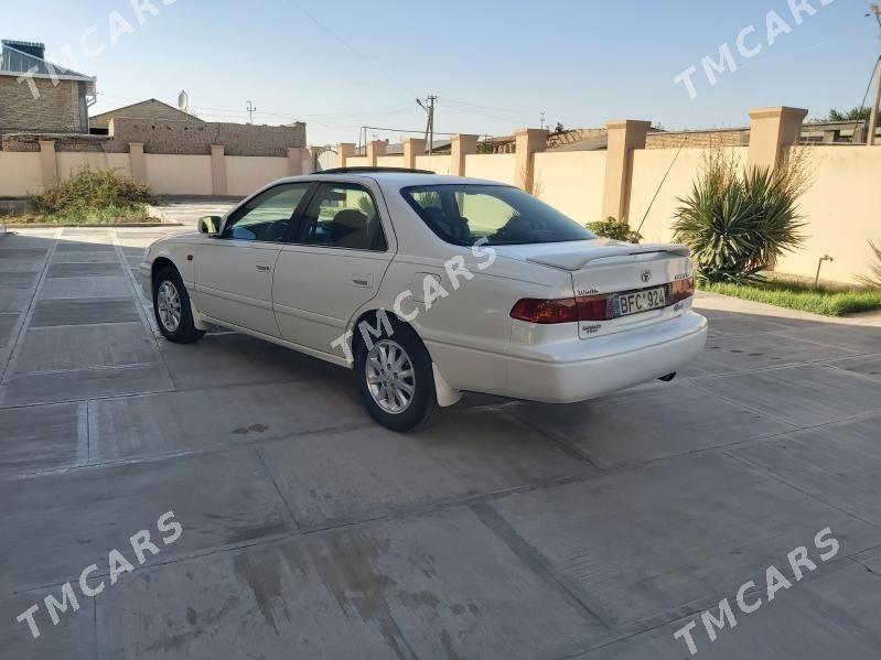 Toyota Camry 2001 - 165 000 TMT - Туркменабат - img 3