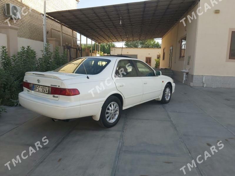 Toyota Camry 2001 - 165 000 TMT - Туркменабат - img 4