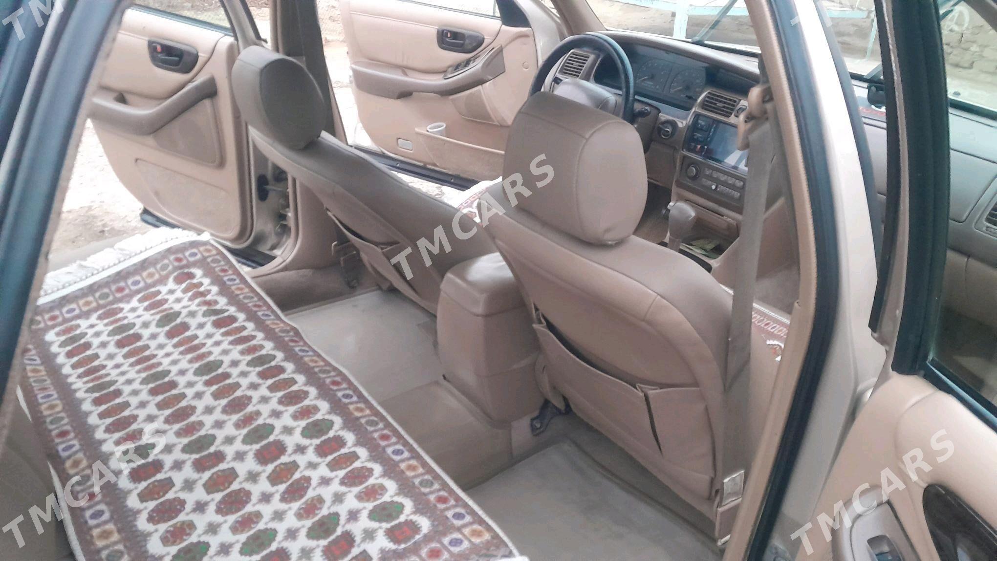 Toyota Avalon 1998 - 140 000 TMT - Gyzylarbat - img 3