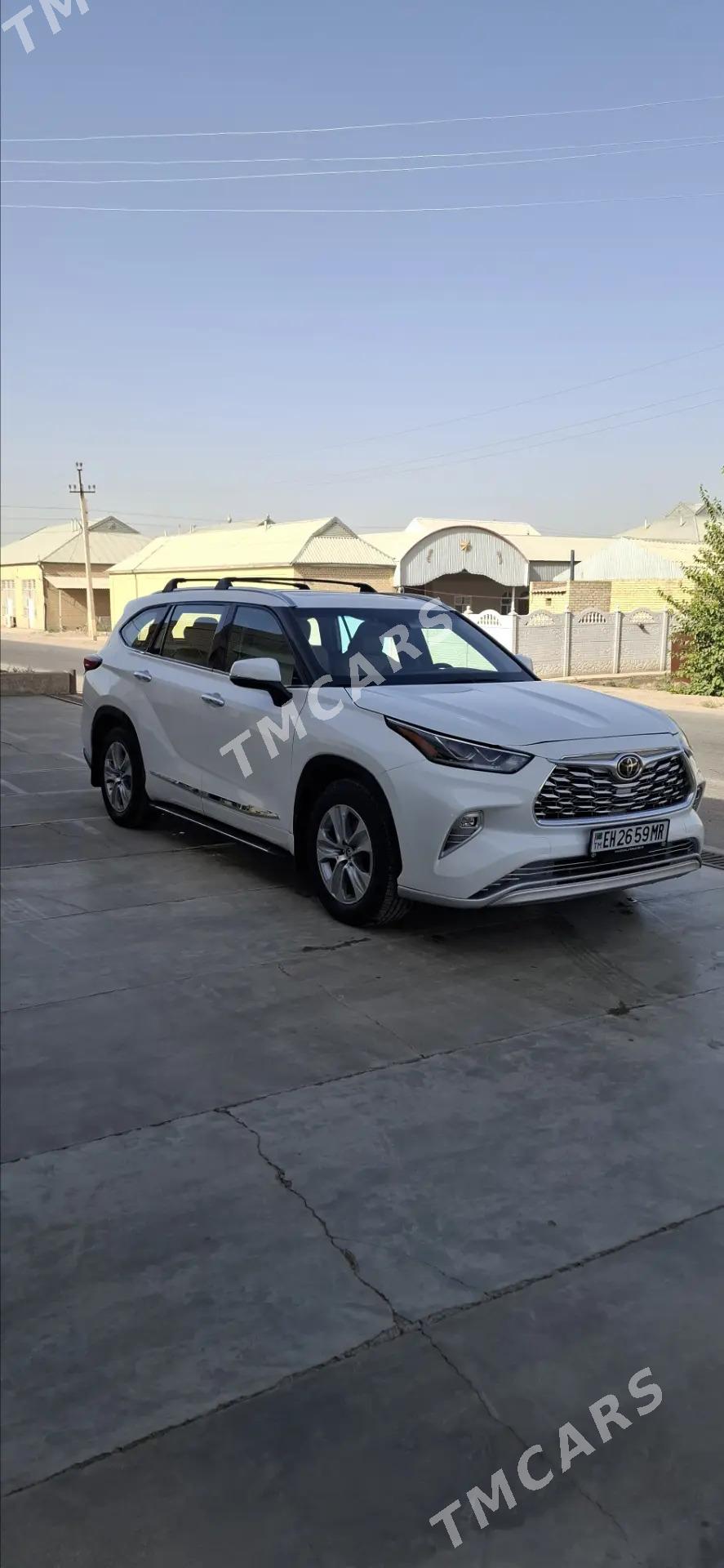 Toyota Highlander 2022 - 510 000 TMT - Мары - img 2
