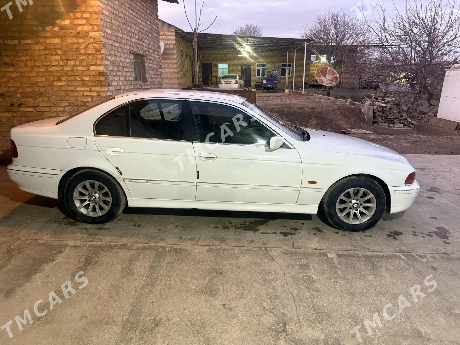 BMW 528 1999 - 90 000 TMT - Туркменабат - img 4