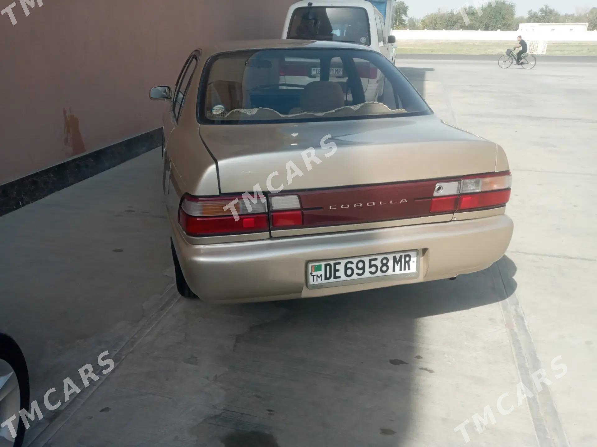 Toyota Corolla 1994 - 45 000 TMT - Мары - img 3