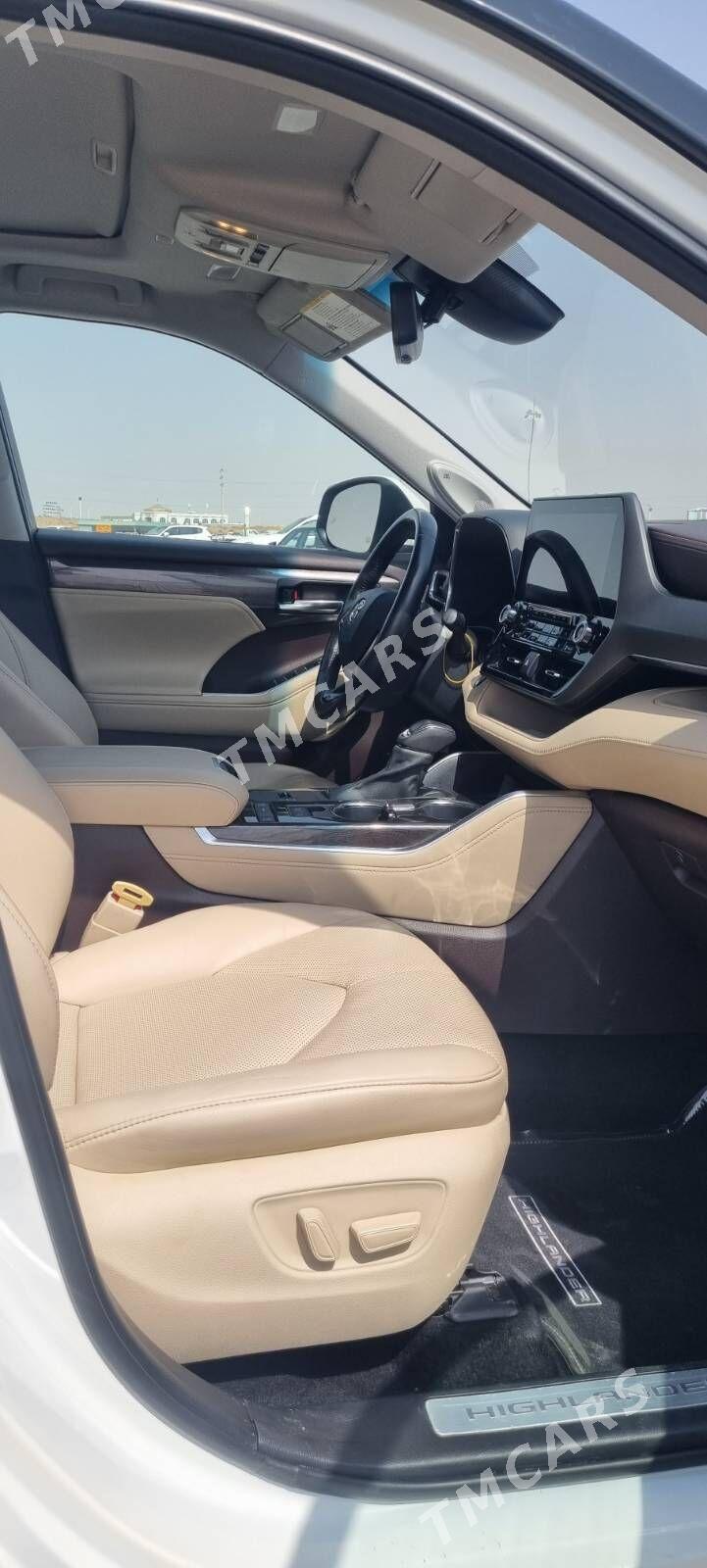 Toyota Highlander 2022 - 610 000 TMT - Aşgabat - img 5