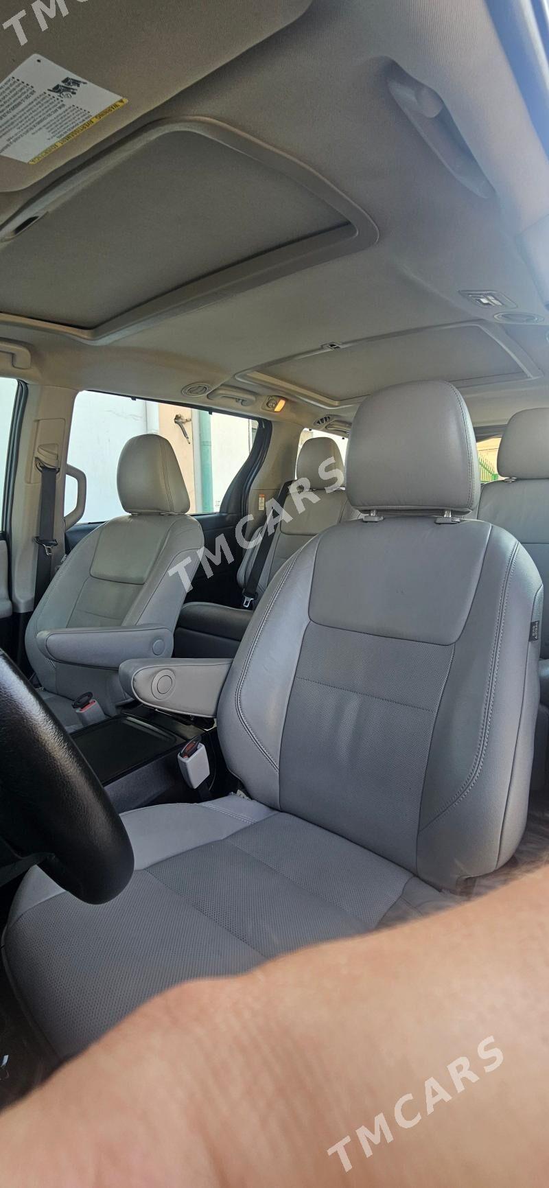 Toyota Sienna 2016 - 435 000 TMT - Aşgabat - img 2