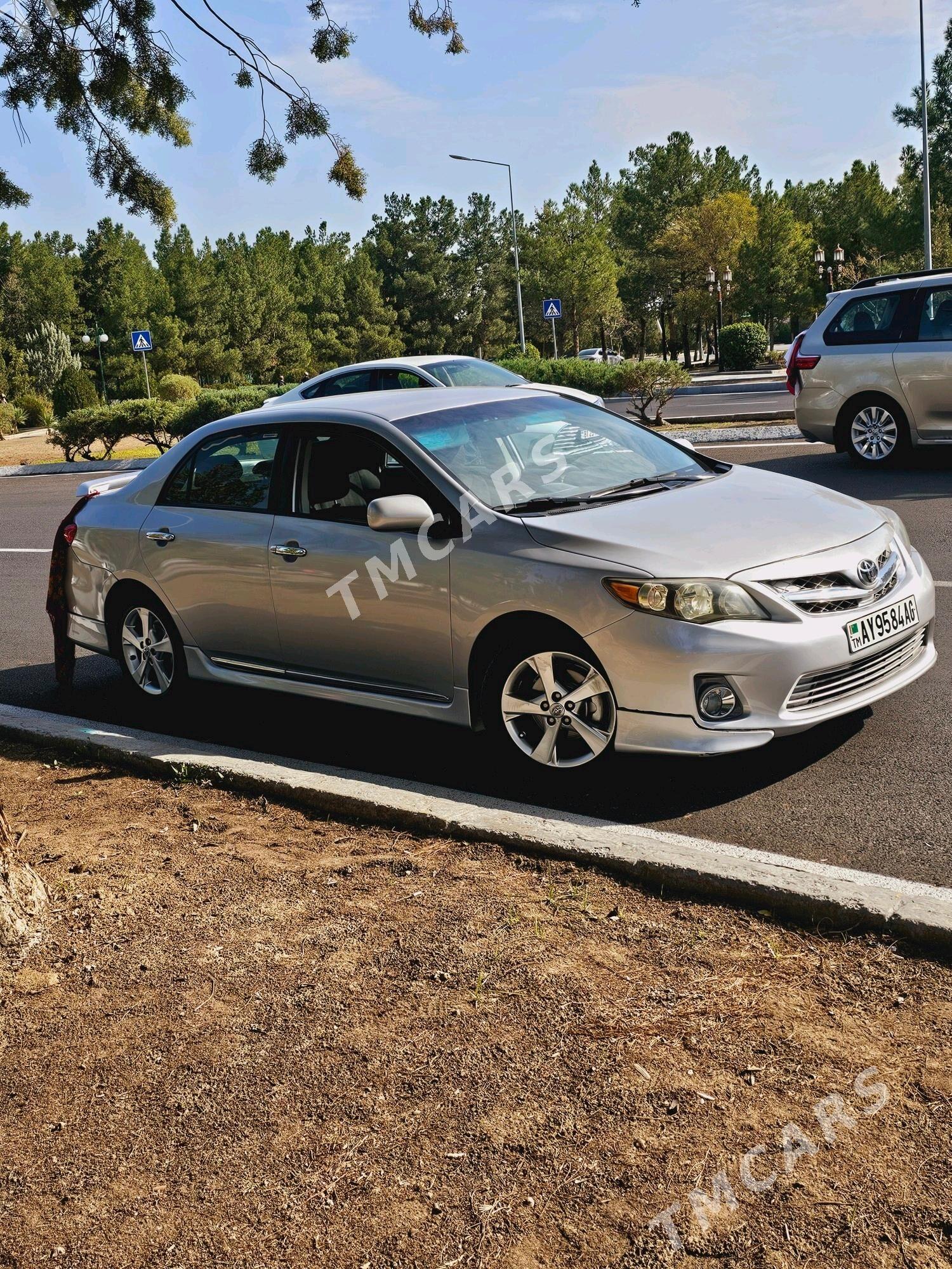 Toyota Corolla 2013 - 185 000 TMT - Büzmeýin - img 4
