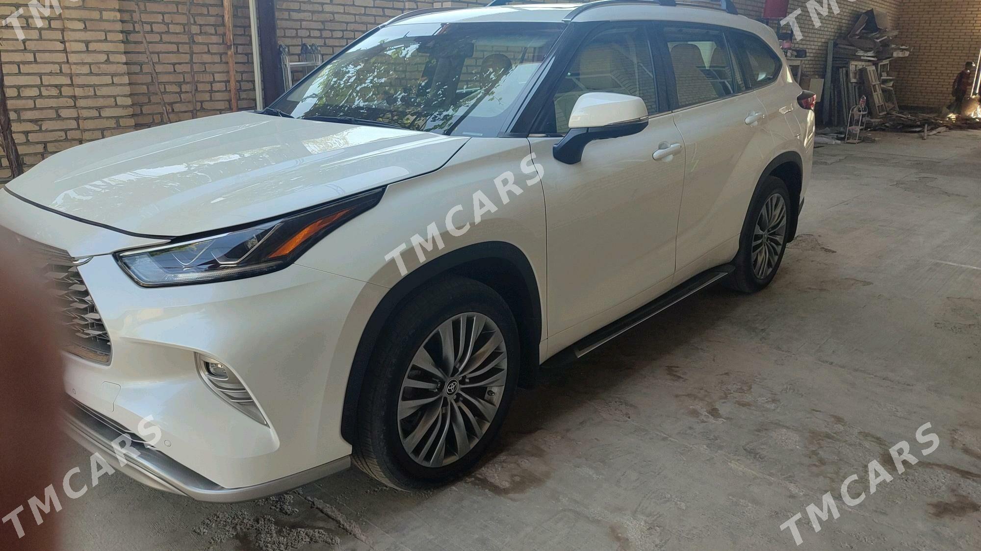 Toyota Highlander 2020 - 620 000 TMT - Baýramaly - img 9