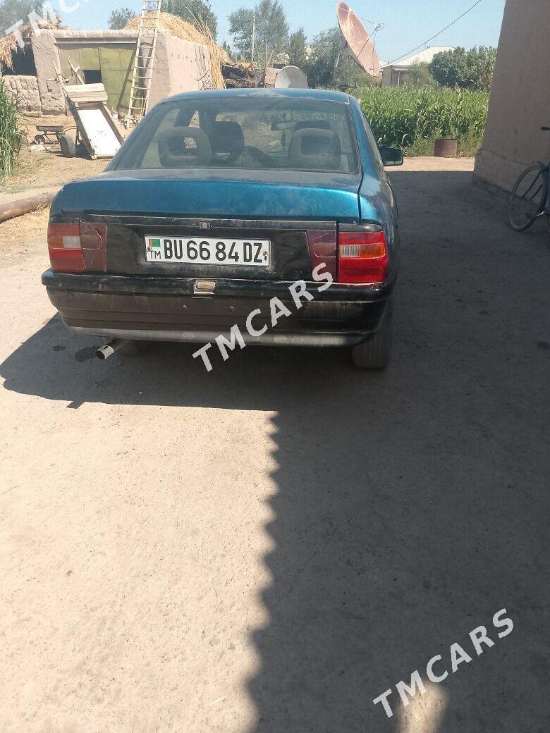 Opel Vectra 1993 - 26 000 TMT - Гурбансолтан Едже - img 3