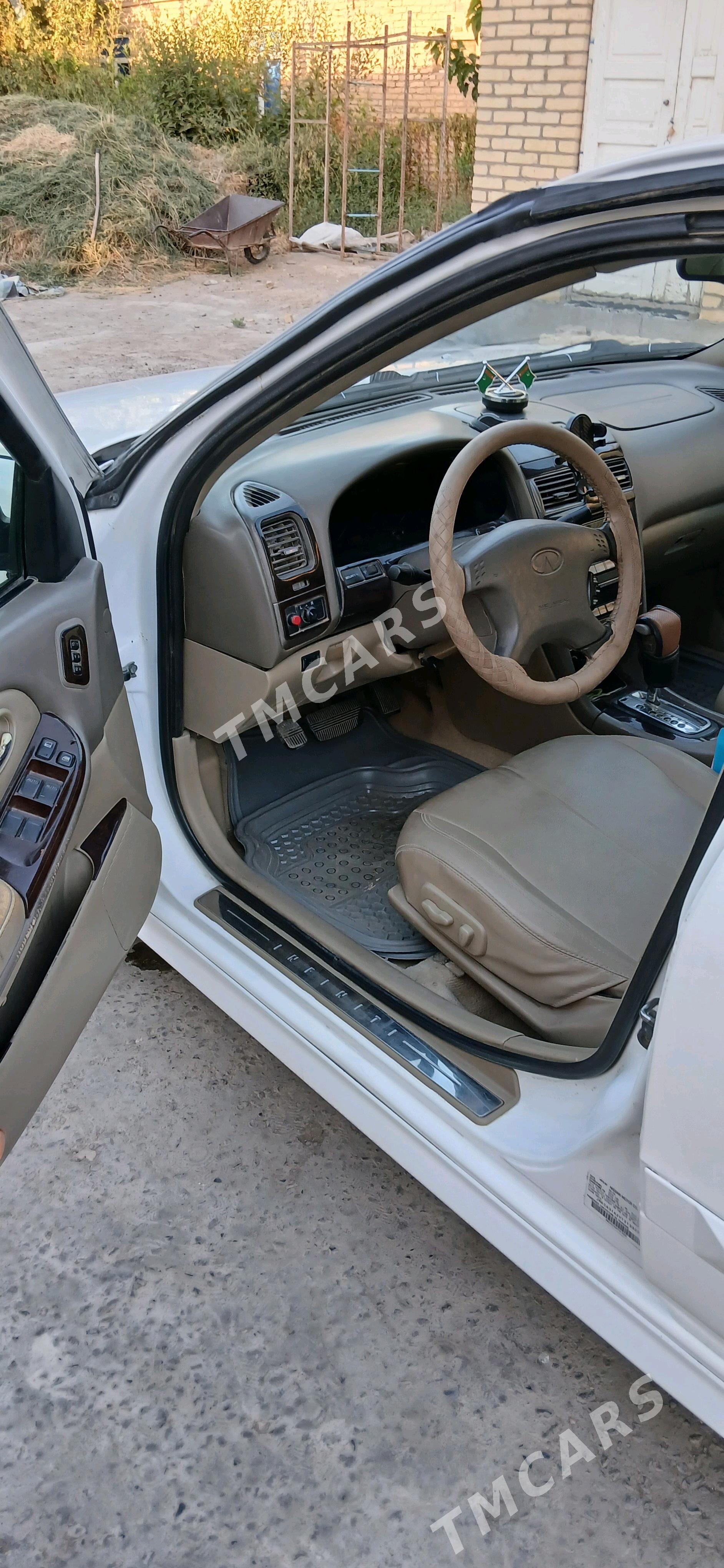 Nissan Maxima 2000 - 60 000 TMT - Сакар - img 6