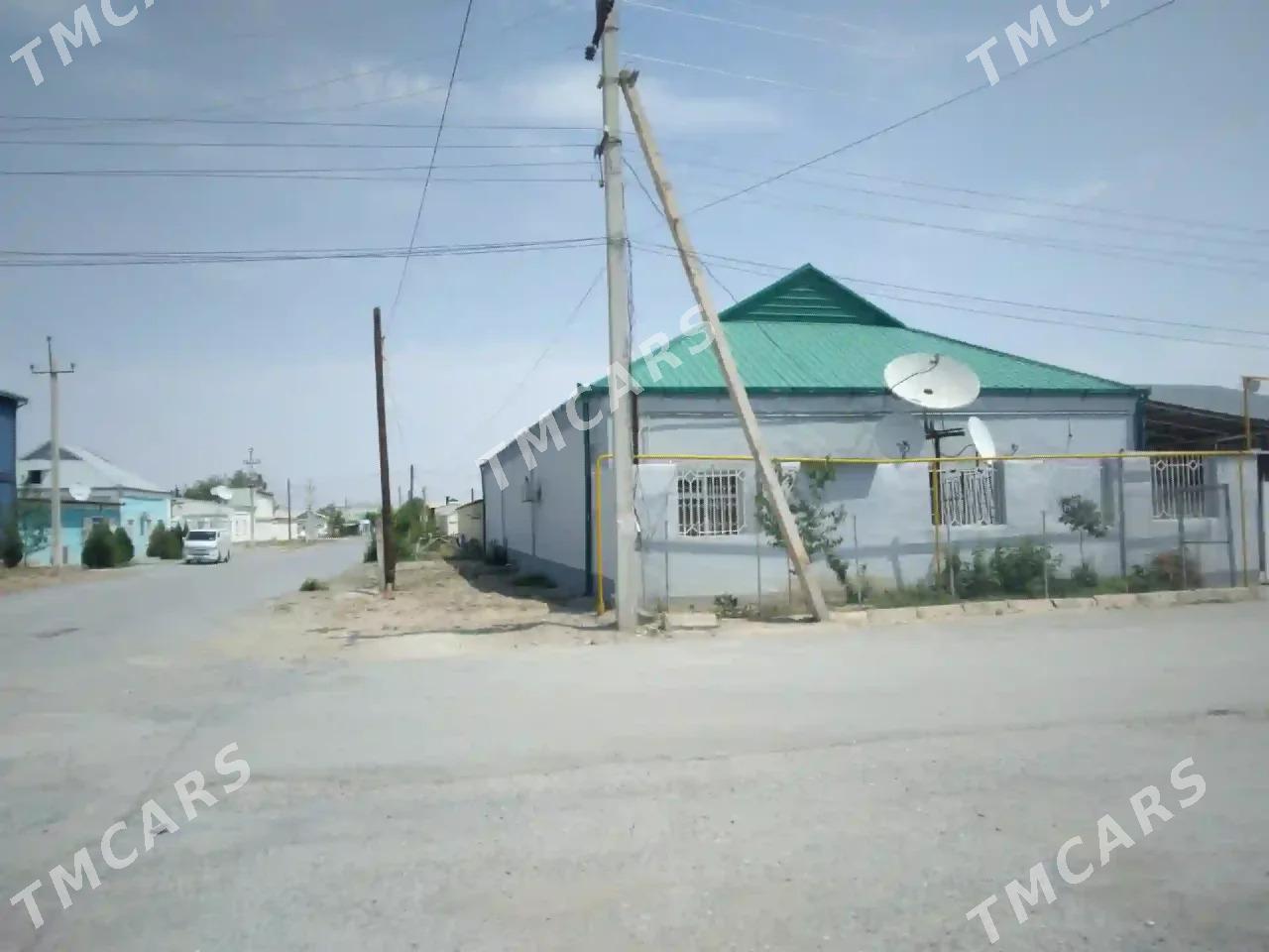 Anew satlyk howly - Aşgabat - img 1