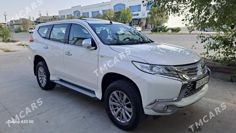 Mitsubishi Montero Sport 2019 - 375 000 TMT - Bedew - img 2