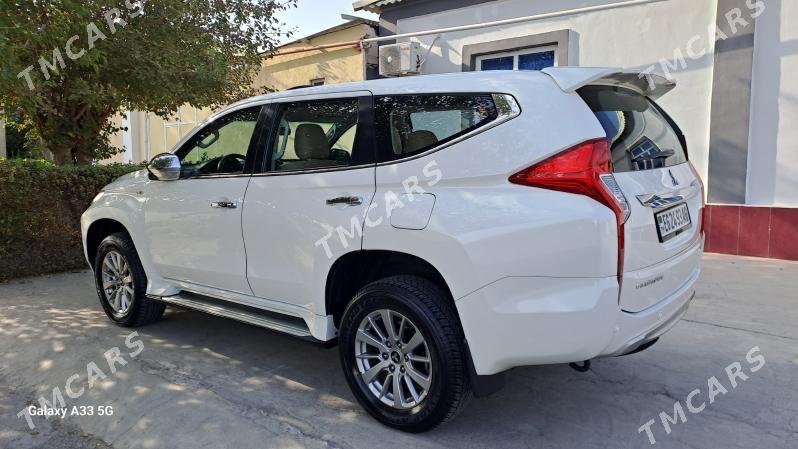 Mitsubishi Montero Sport 2019 - 375 000 TMT - Bedew - img 4